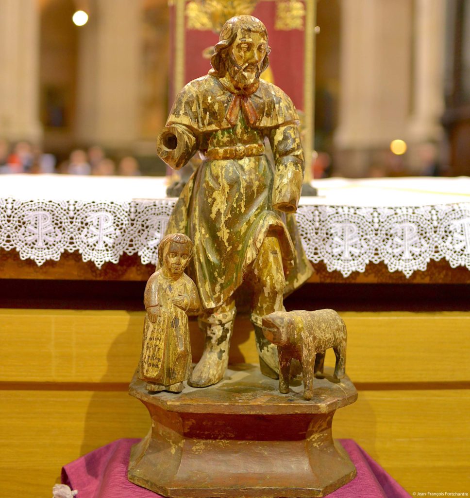 Saint Roch statue